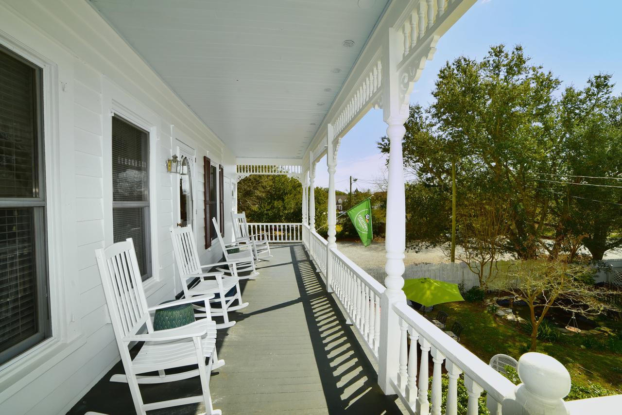 Pecan Tree Inn - thumb 38