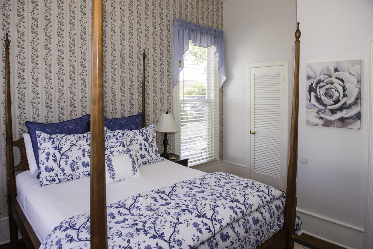 Pecan Tree Inn - thumb 22