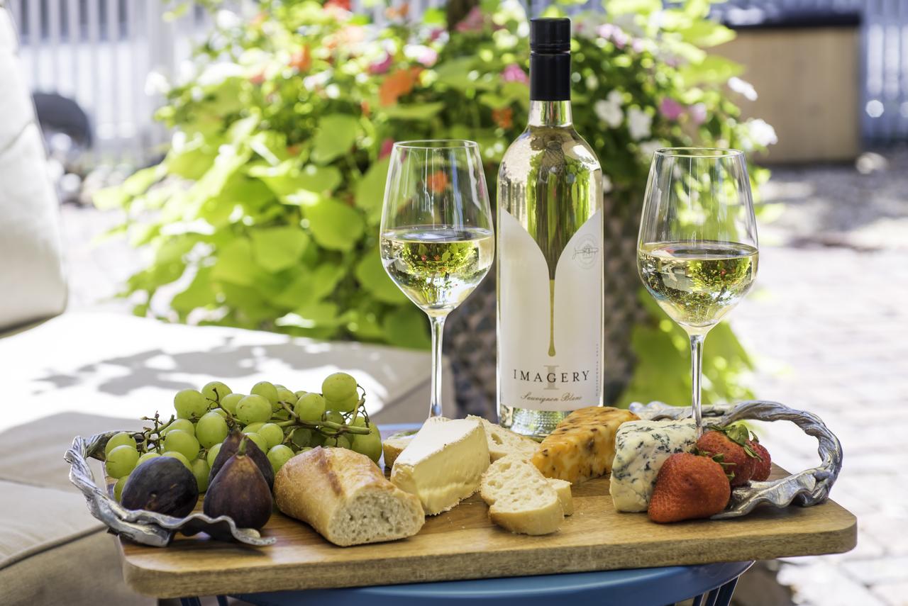 Pecan Tree Inn - thumb 3