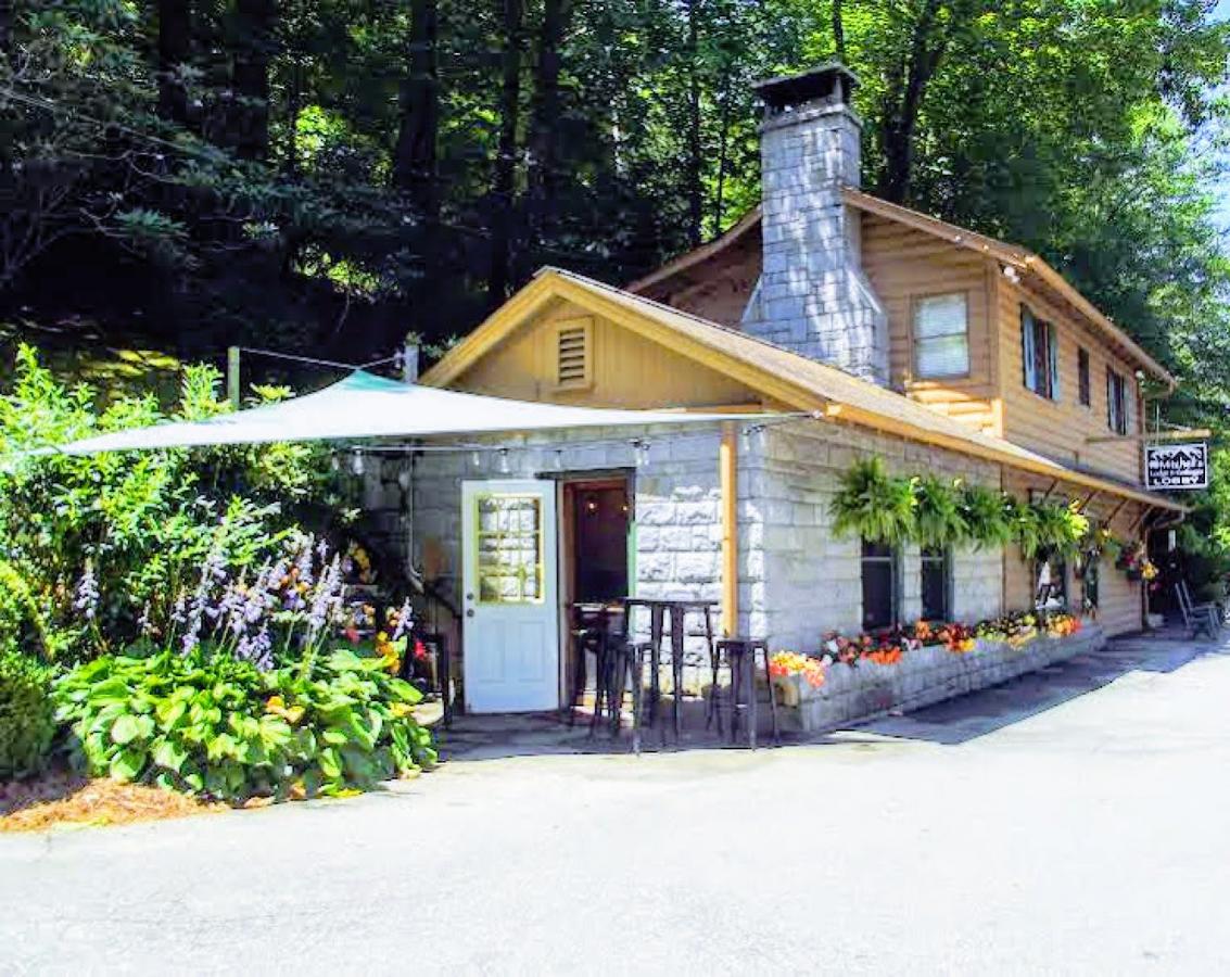 Mitchells Lodge And Cottages - thumb 2