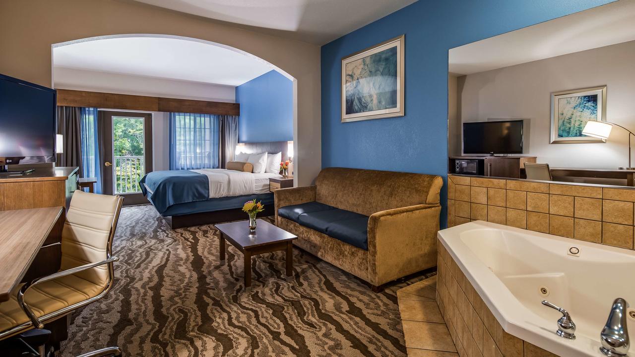 Best Western Plus River Escape Sylva / Dillsboro - thumb 6