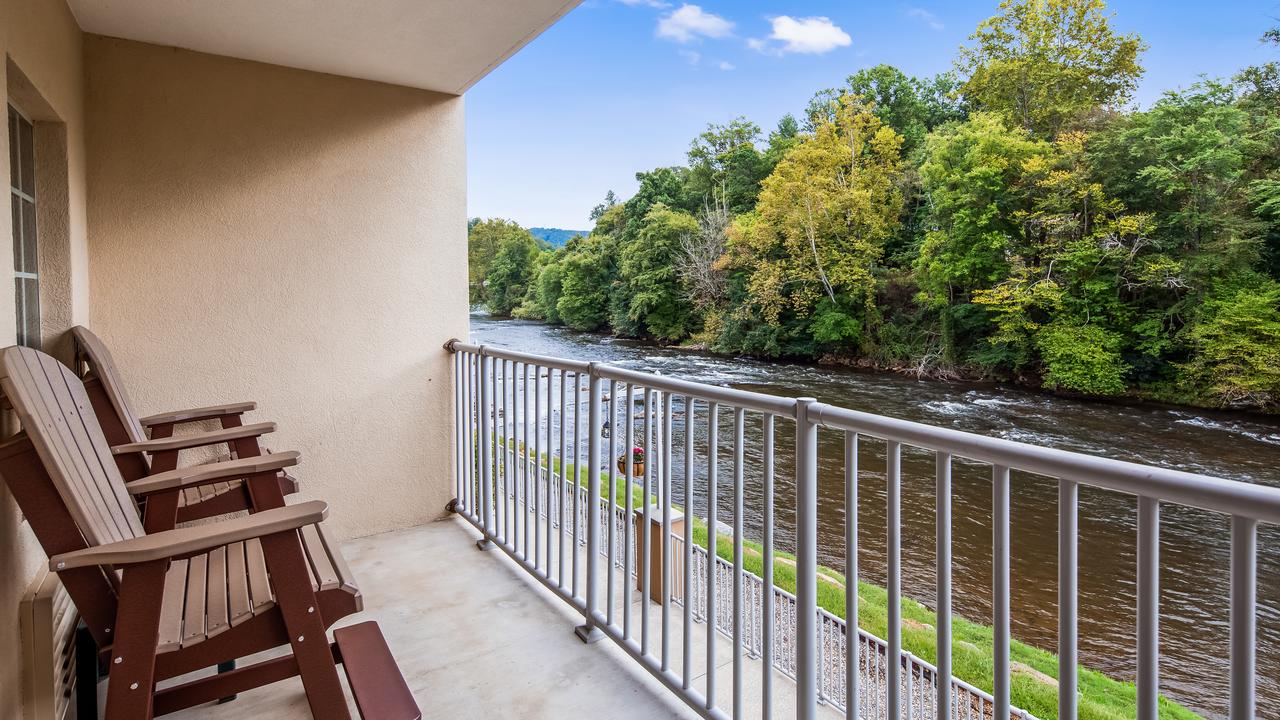 Best Western Plus River Escape Sylva / Dillsboro - thumb 5
