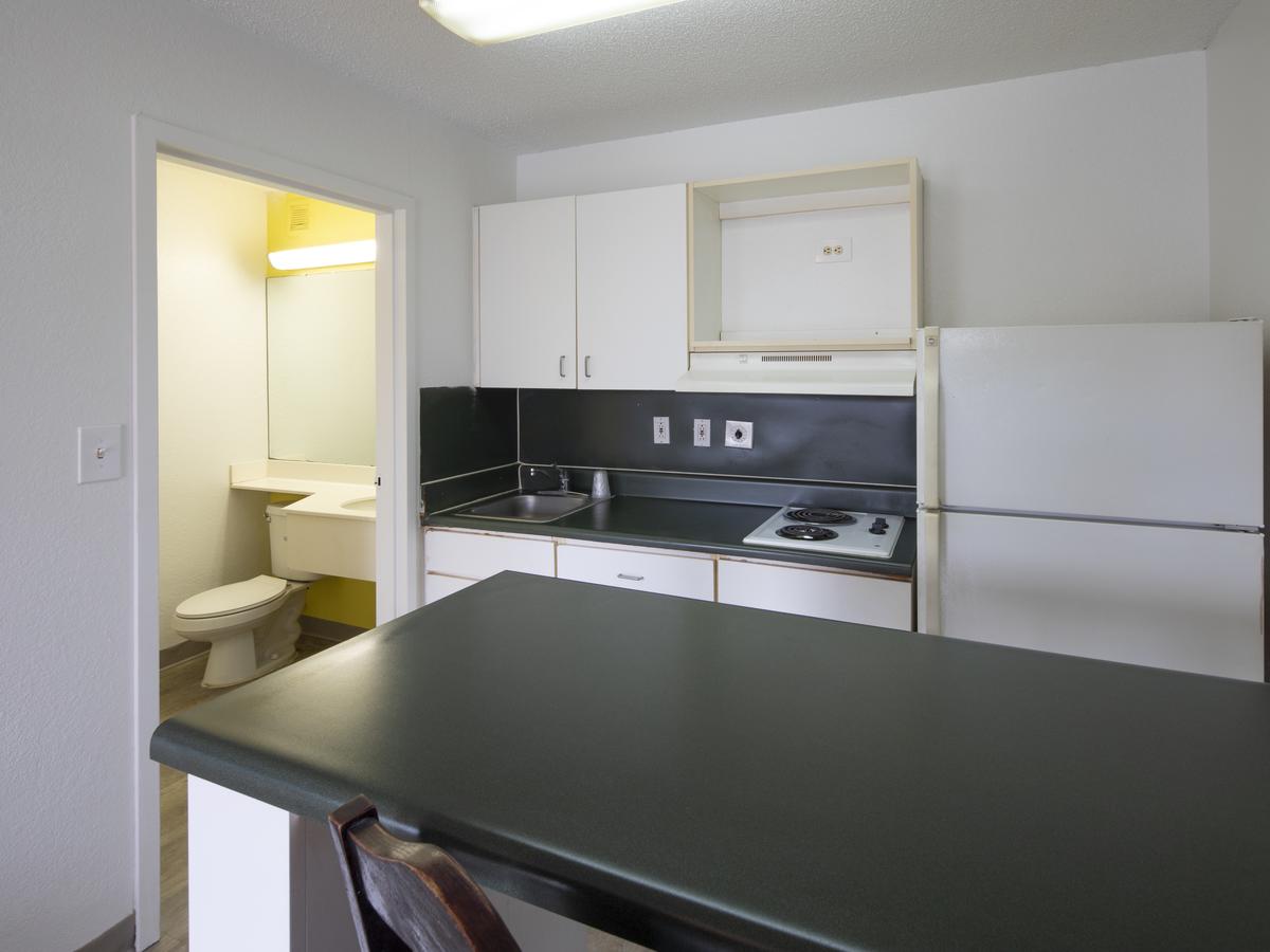 InTown Suites Extended Stay Greensboro NC-Lanada - thumb 16