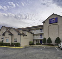 InTown Suites Extended Stay Greensboro NC-Lanada - USA Accommodation