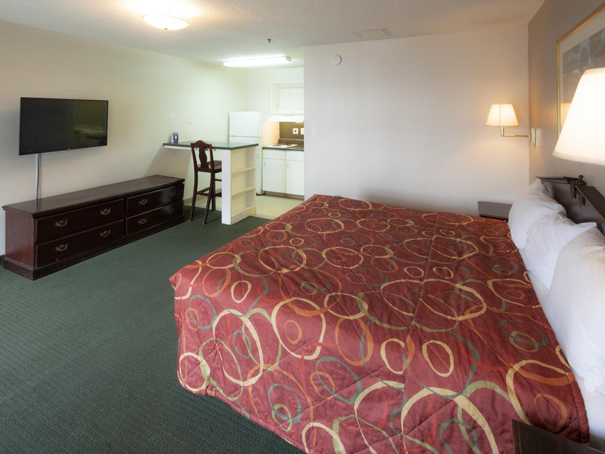 InTown Suites Extended Stay Greensboro NC-Lanada - thumb 6