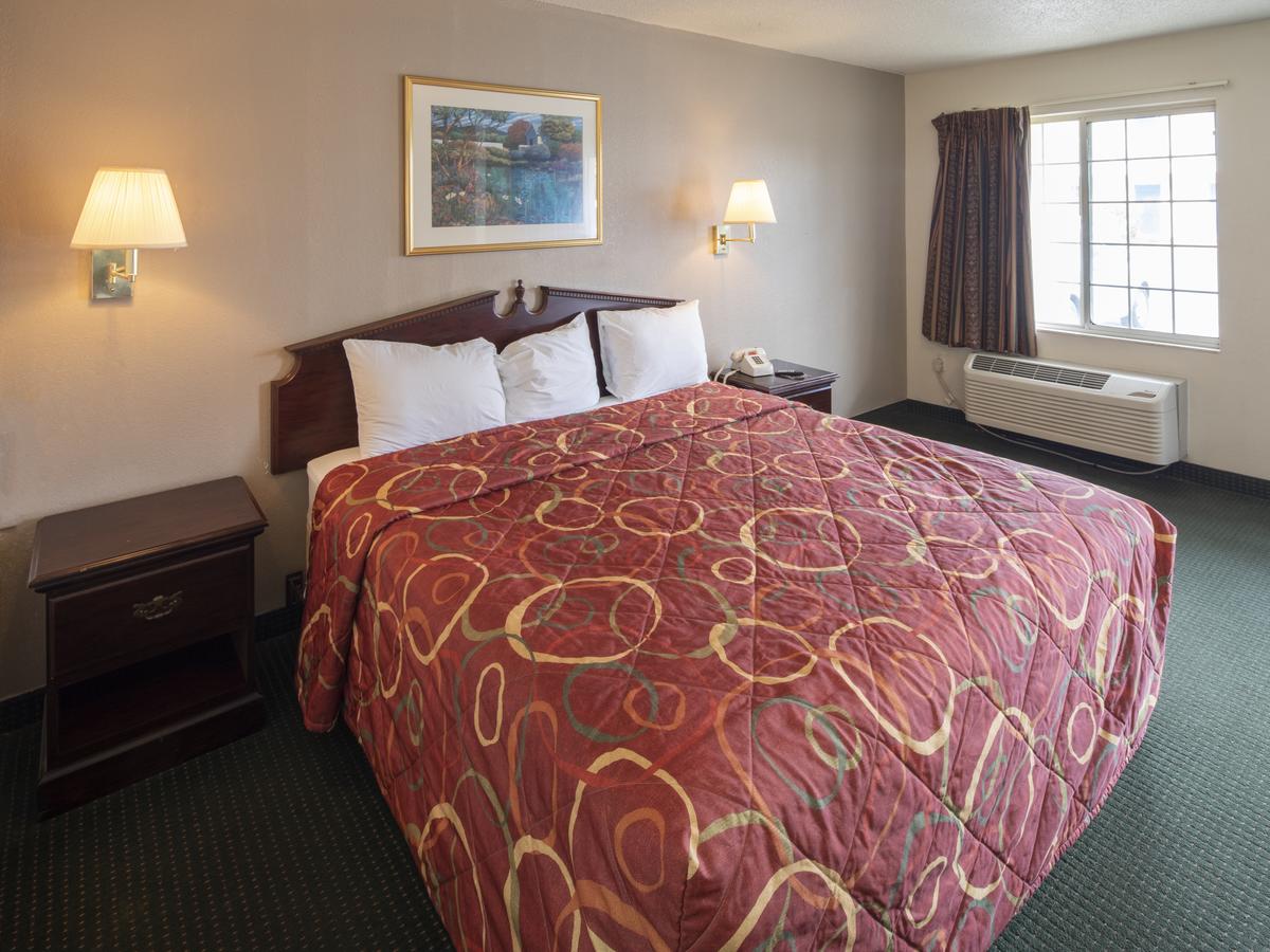InTown Suites Extended Stay Greensboro NC-Lanada - thumb 5
