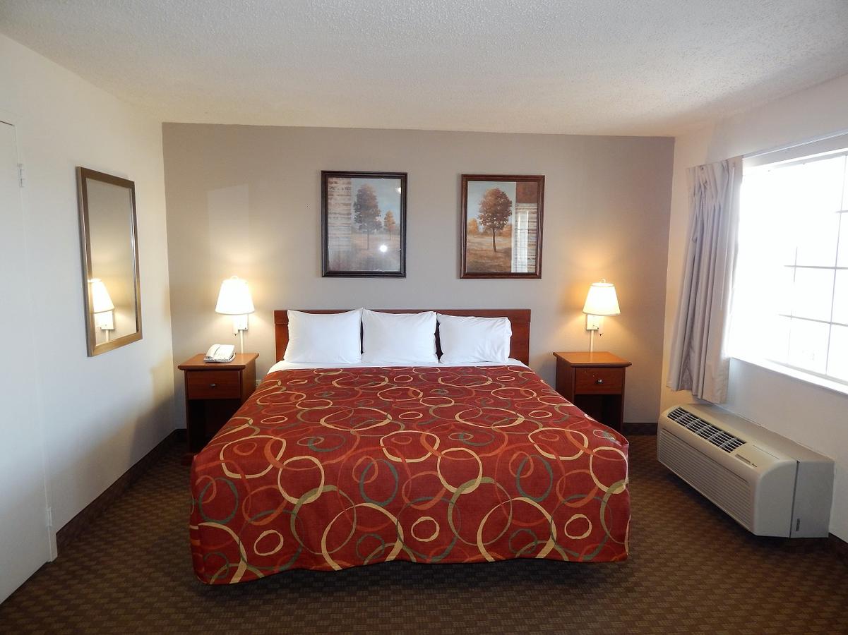 InTown Suites Extended Stay Greensboro NC-Lanada - thumb 3