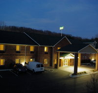 Mountain Inn & Suites Airport - Hendersonville - Tourism Bookings