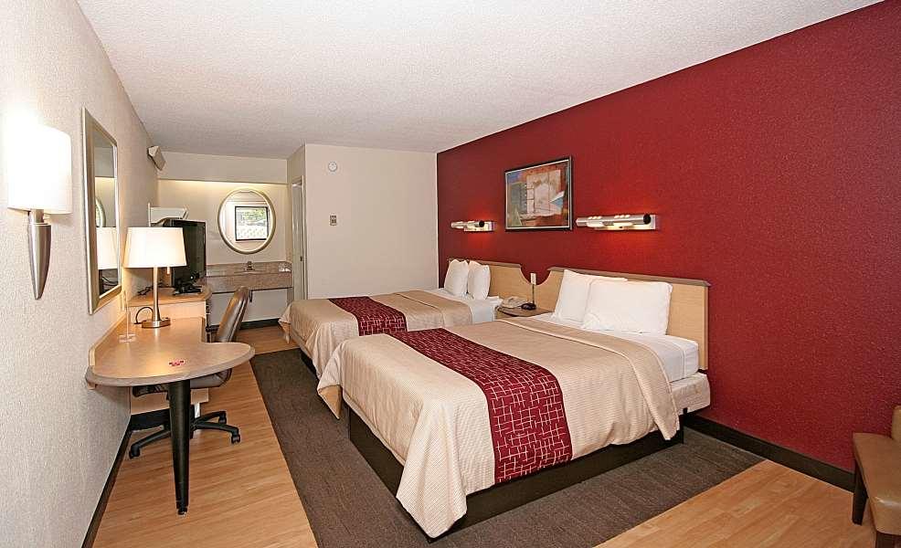 Red Roof Greensboro Airport - thumb 2