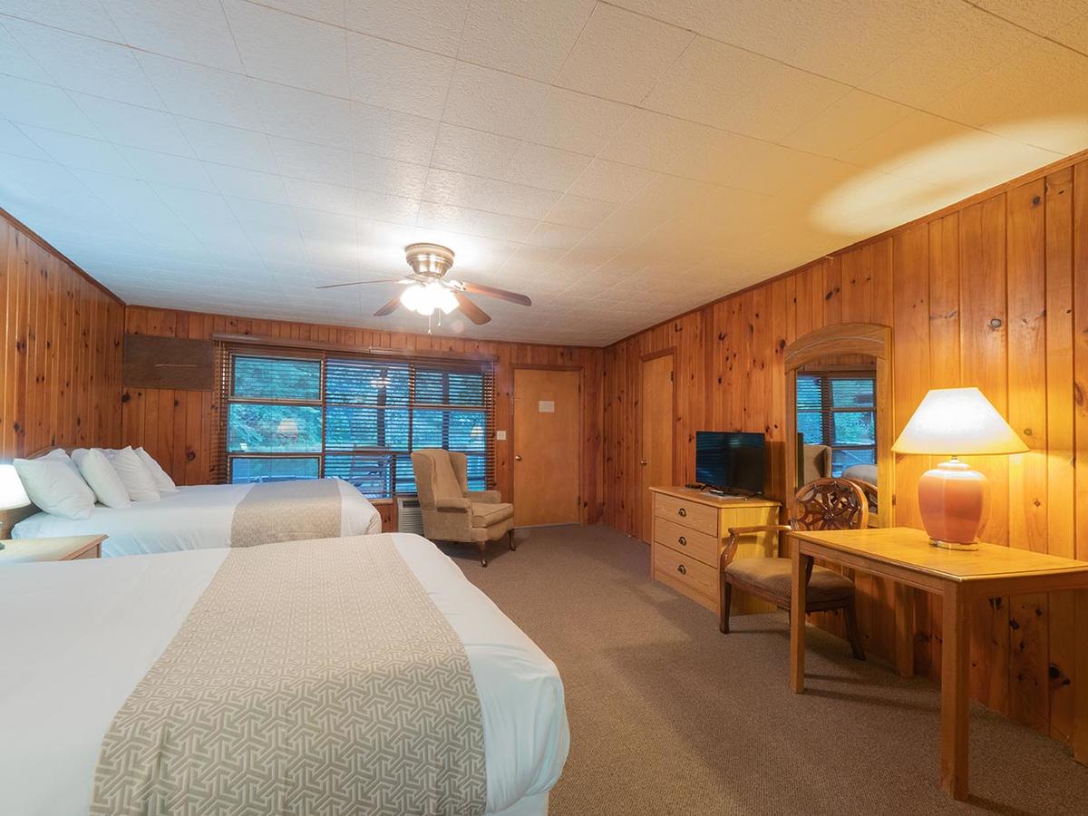 Mill House Lodge - Flat Rock - thumb 31