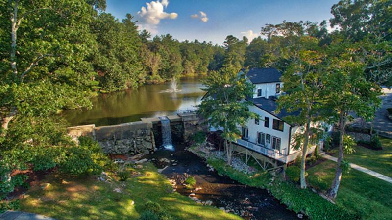 Mill House Lodge - Flat Rock - thumb 0