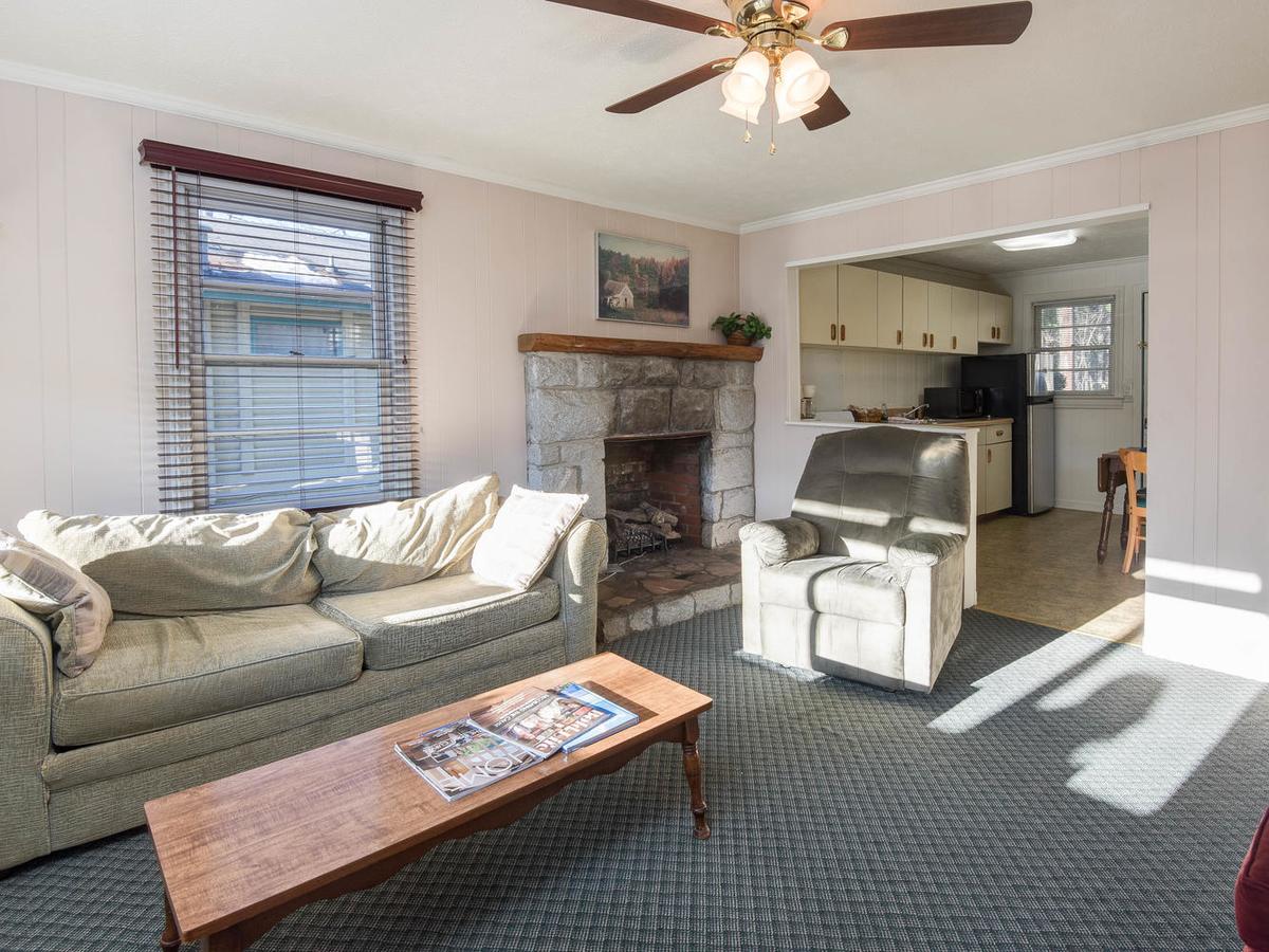 Mill House Lodge - Flat Rock - thumb 32