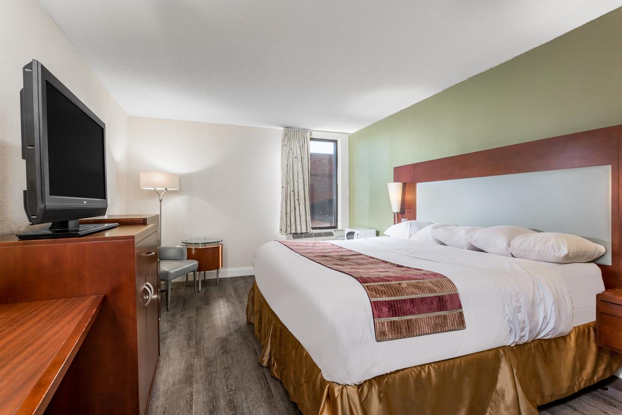 Days Inn & Suites By Wyndham Rocky Mount Golden East - thumb 18