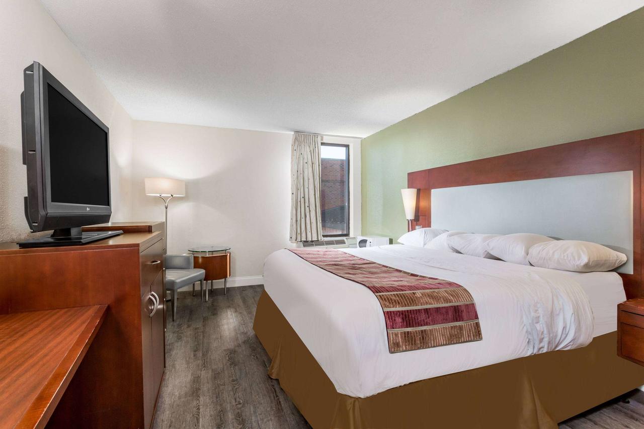 Days Inn & Suites By Wyndham Rocky Mount Golden East - thumb 31