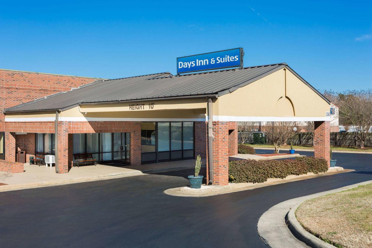 Days Inn & Suites By Wyndham Rocky Mount Golden East - thumb 0