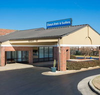 Days Inn  Suites by Wyndham Rocky Mount Golden East - Tourism Bookings