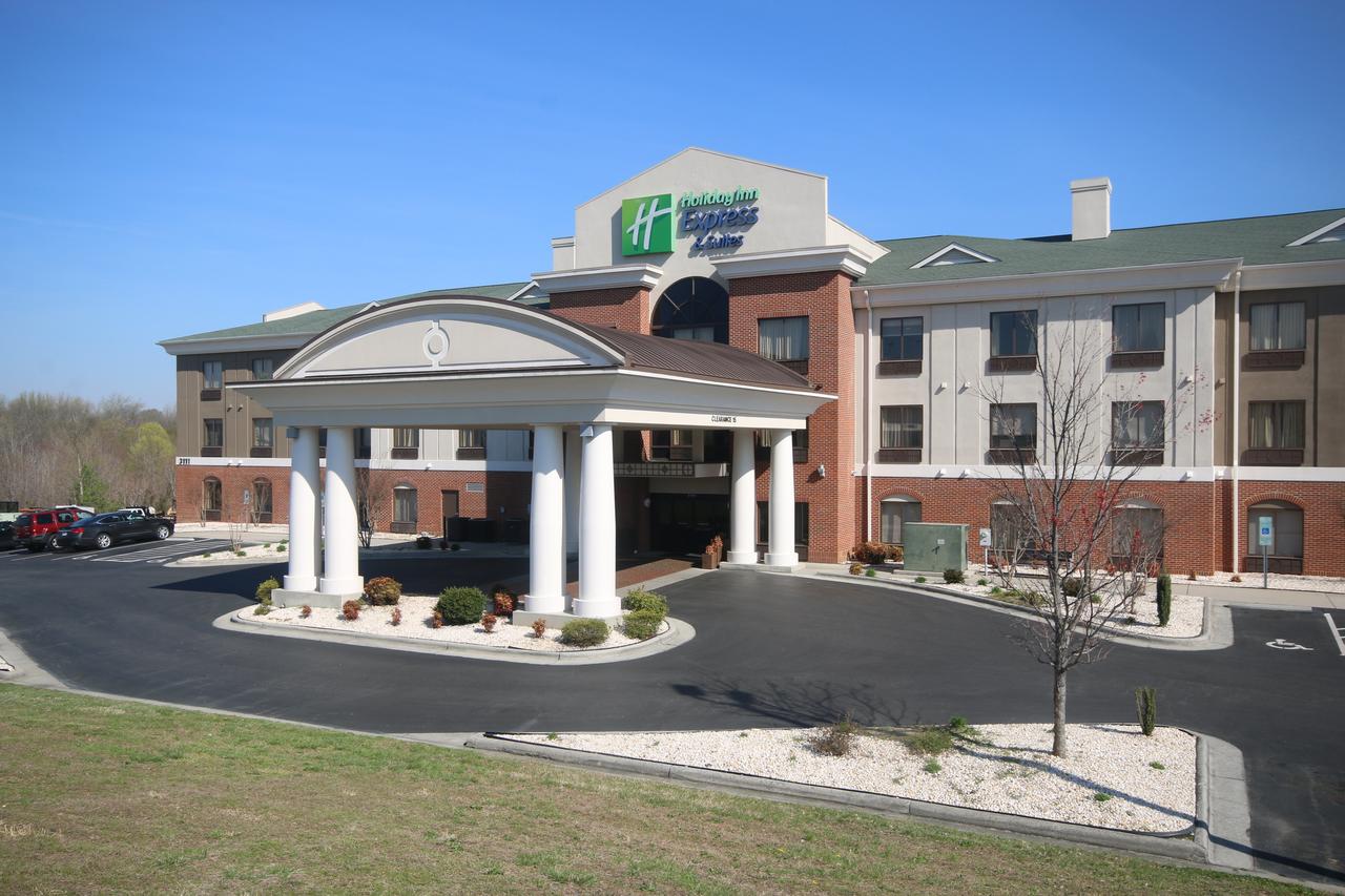Holiday Inn Express Hotel & Suites Greensboro-East - thumb 18