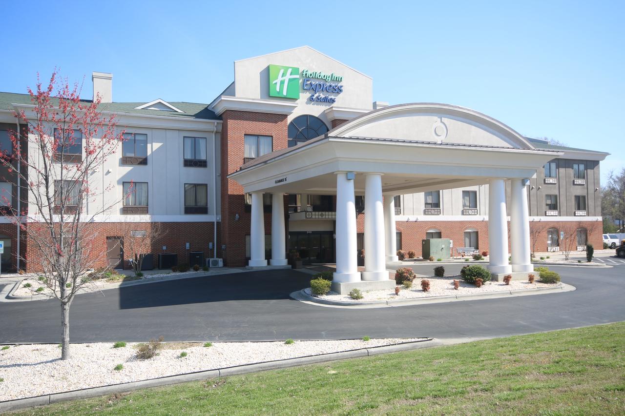 Holiday Inn Express Hotel & Suites Greensboro-East - thumb 13