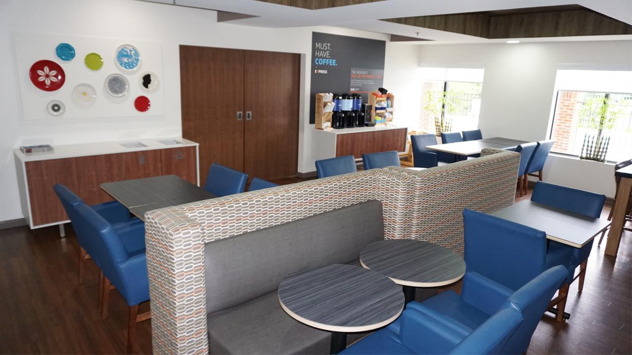 Holiday Inn Express Hotel & Suites Greensboro-East - thumb 20