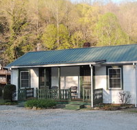The Magnolia Cottage - Tourism Bookings