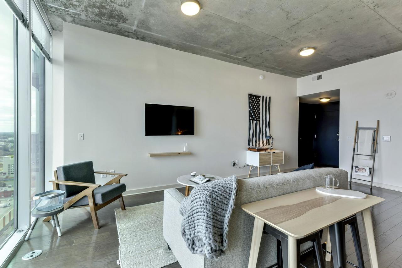 Charlotte Uptown 2107 - thumb 11