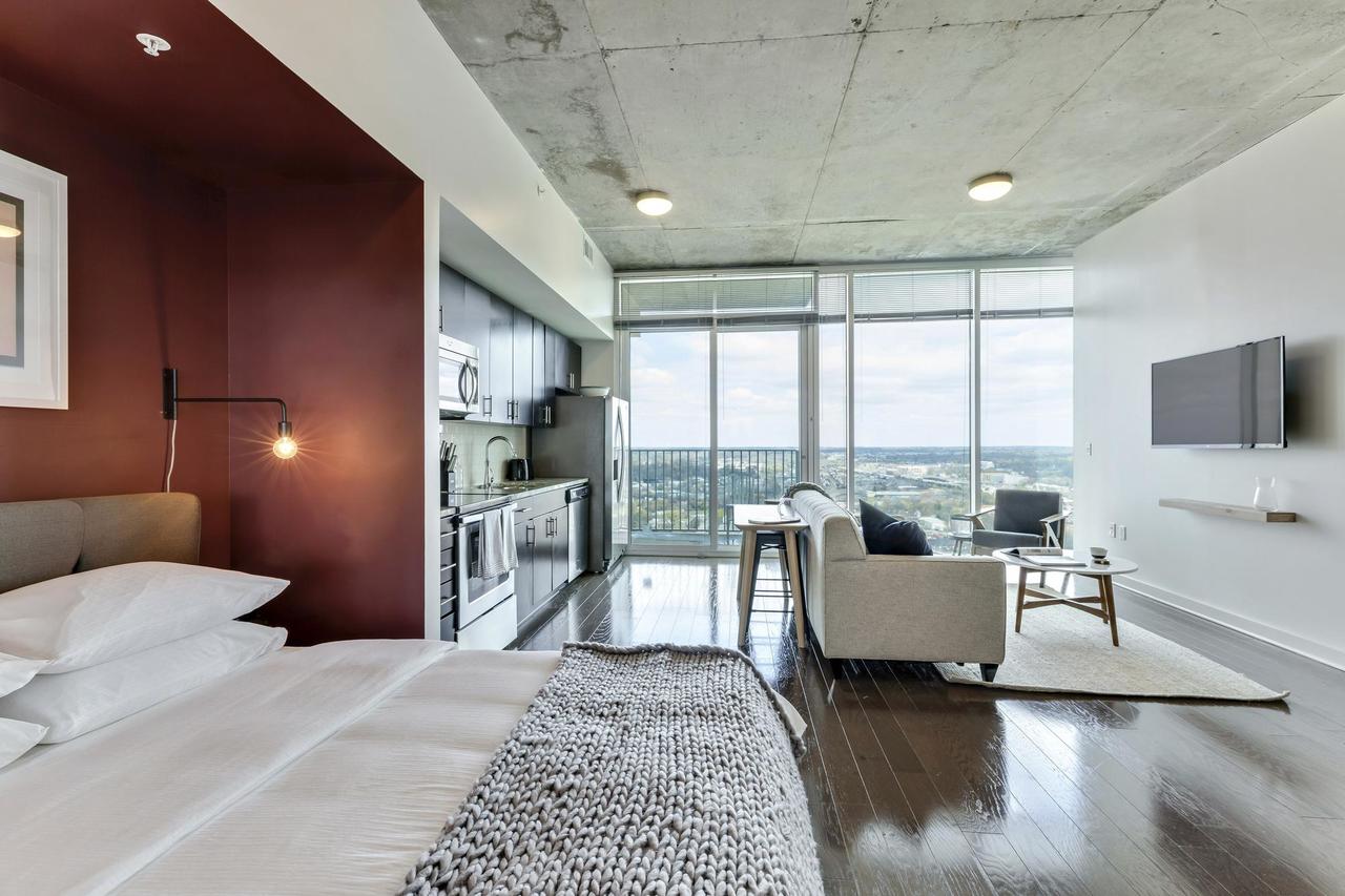 Charlotte Uptown 2107 - thumb 30