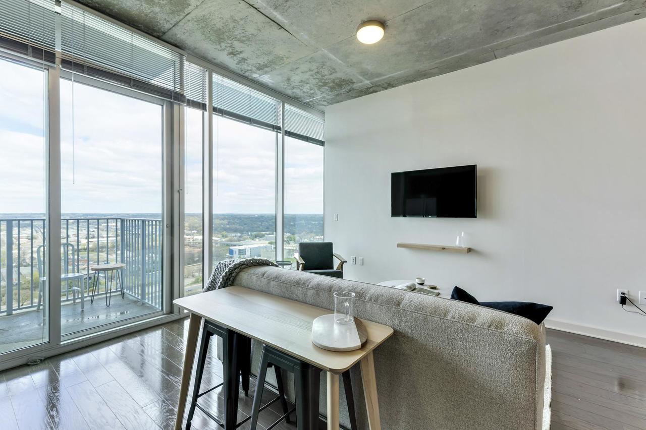 Charlotte Uptown 2107 - thumb 10