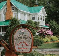 The Mast Farm Inn - USA Accommodation