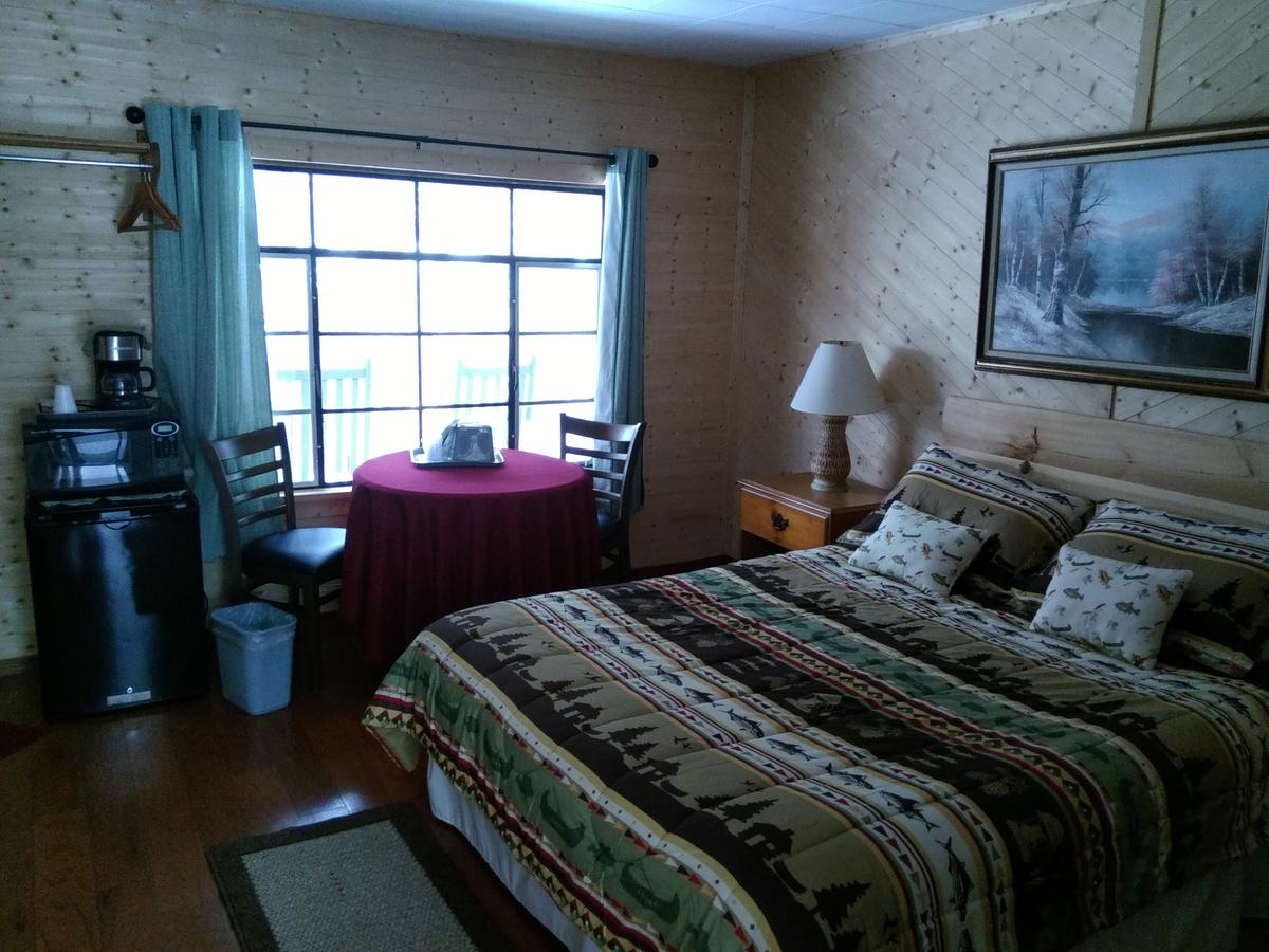 Lloyds On The River Country Inn - thumb 39