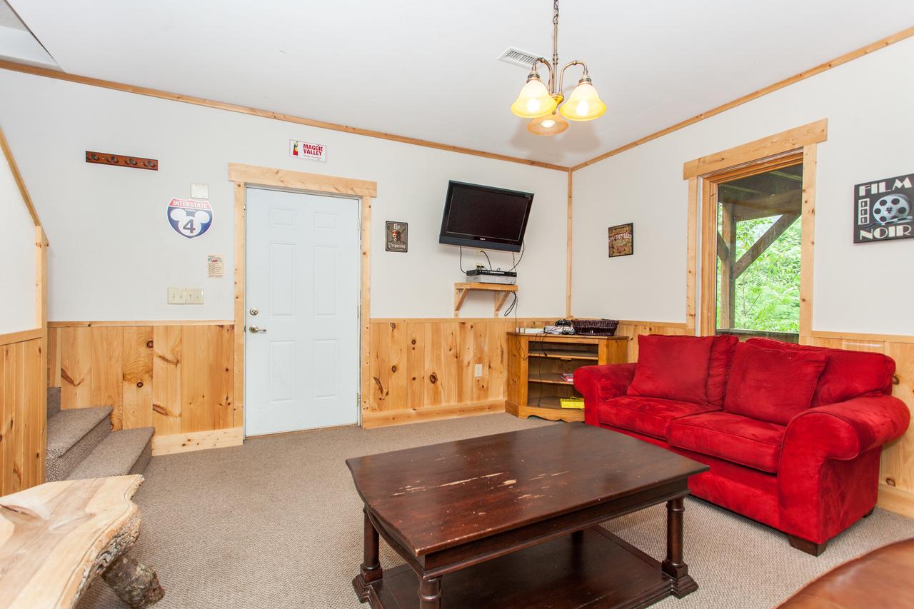 91 Copper Spur Road Home - thumb 3