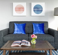 Stay Alfred at SkyHouse Uptown - Tourism Bookings