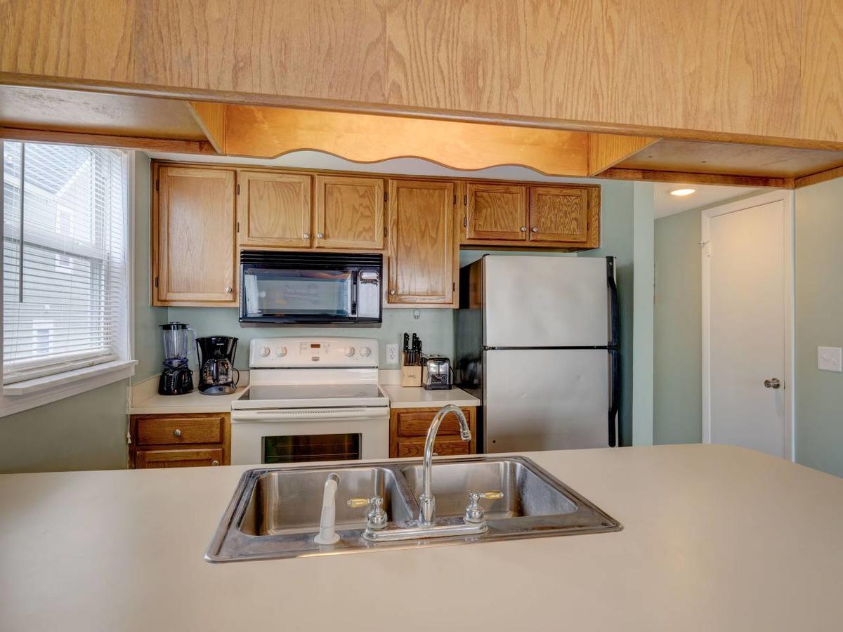 STOP! No Need To LOOK Further! Summer Dates Are Going FAST! - thumb 5