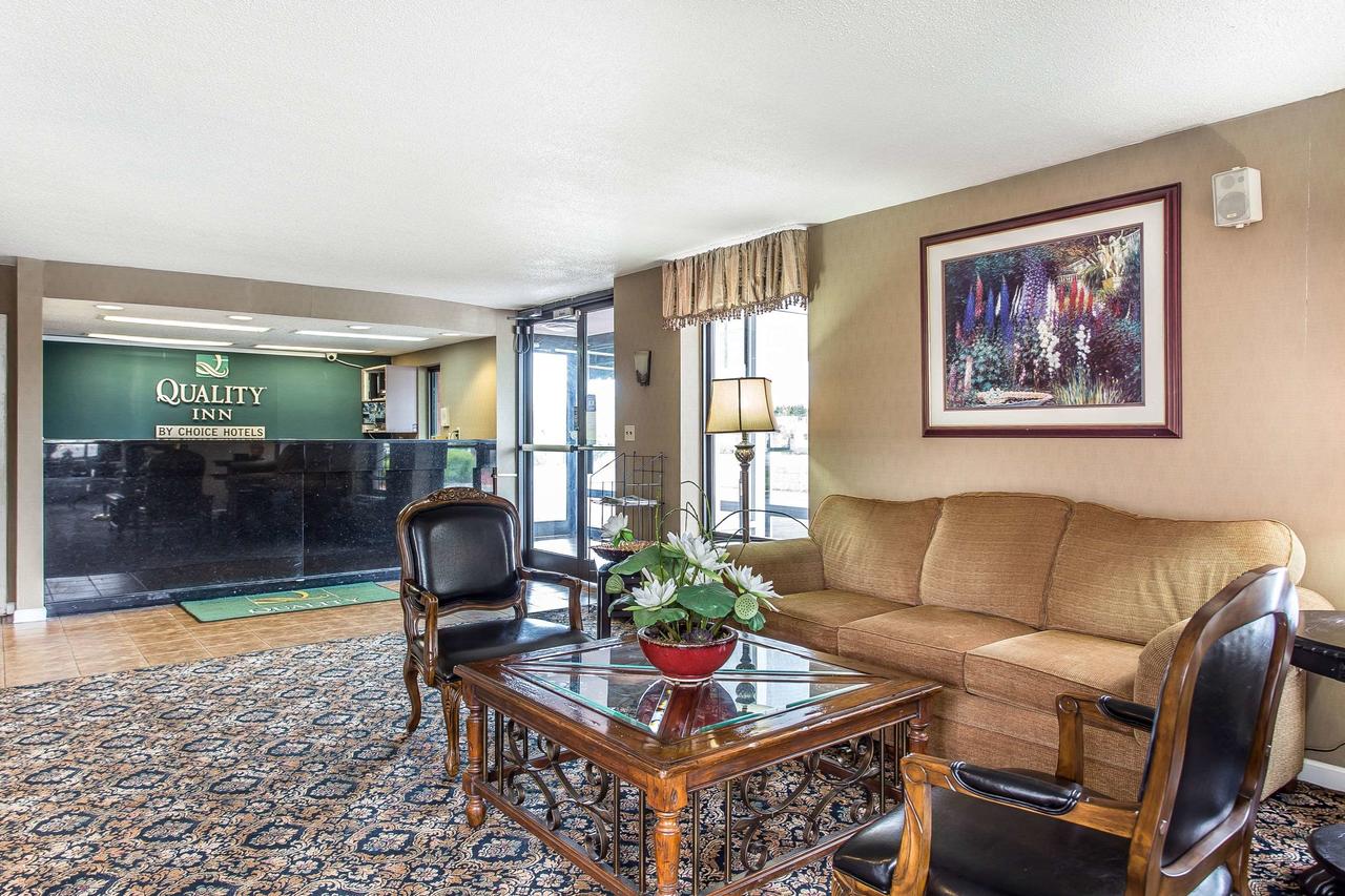 Quality Inn Greenville Near University - thumb 3