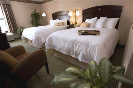 Hampton Inn Greensboro Airport - thumb 2