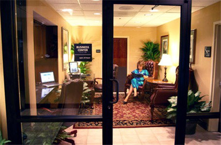 Hampton Inn Greensboro Airport - thumb 8