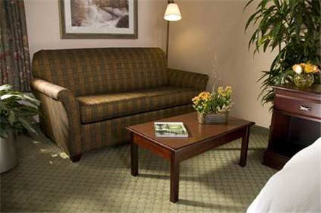 Hampton Inn Greensboro Airport - thumb 1