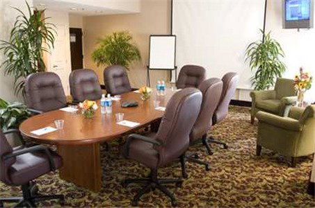 Hampton Inn Greensboro Airport - thumb 10