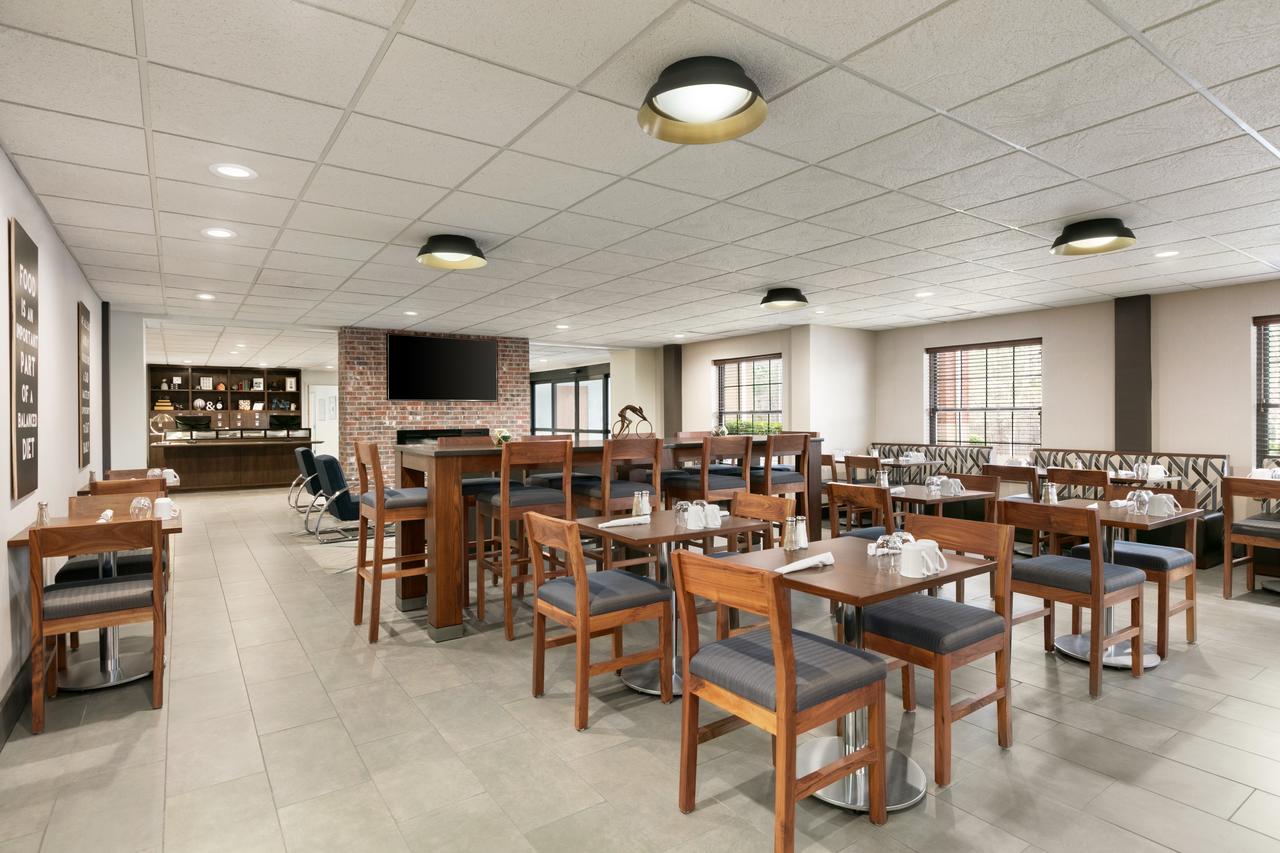 Four Points By Sheraton Raleigh Arena - thumb 8