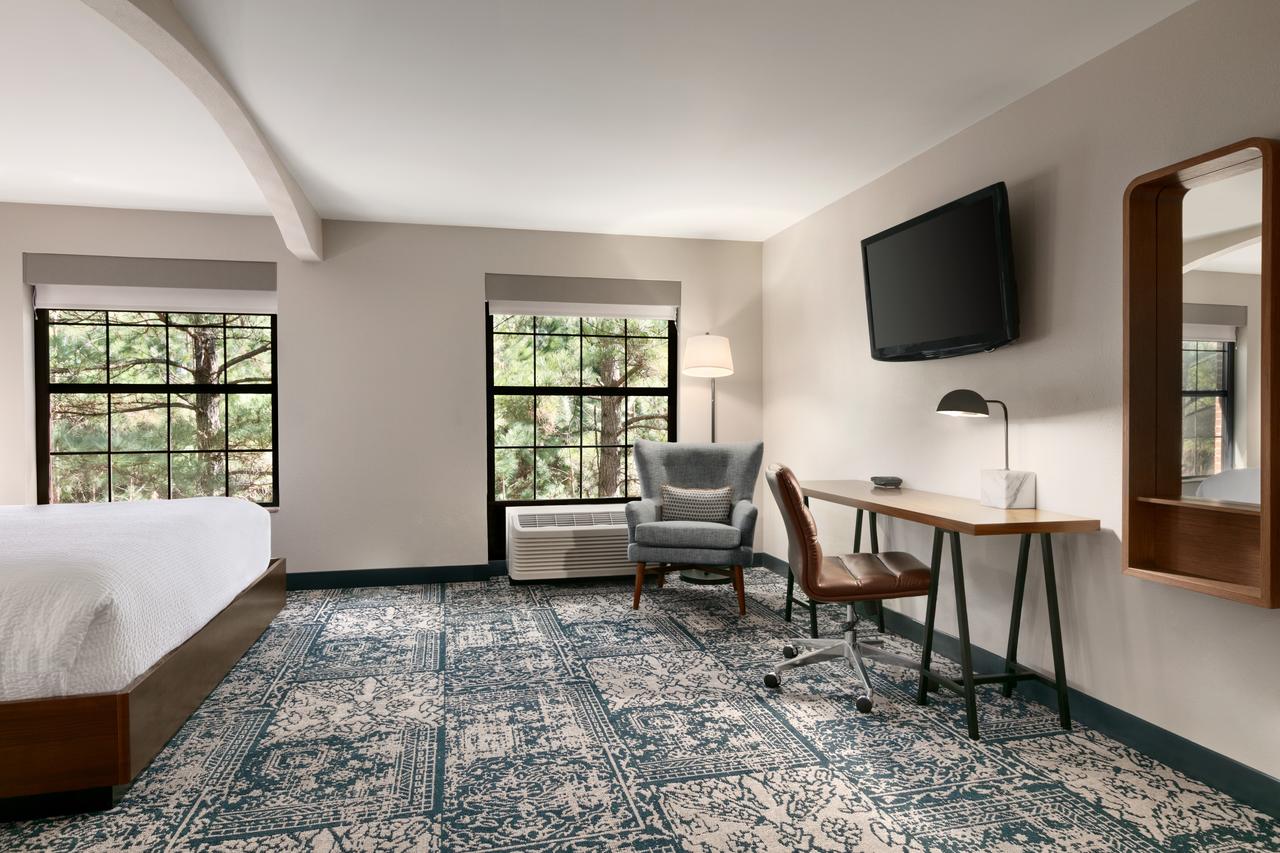 Four Points By Sheraton Raleigh Arena - thumb 9