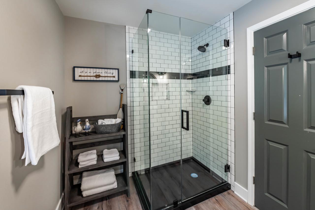 Lakeside Story - thumb 2