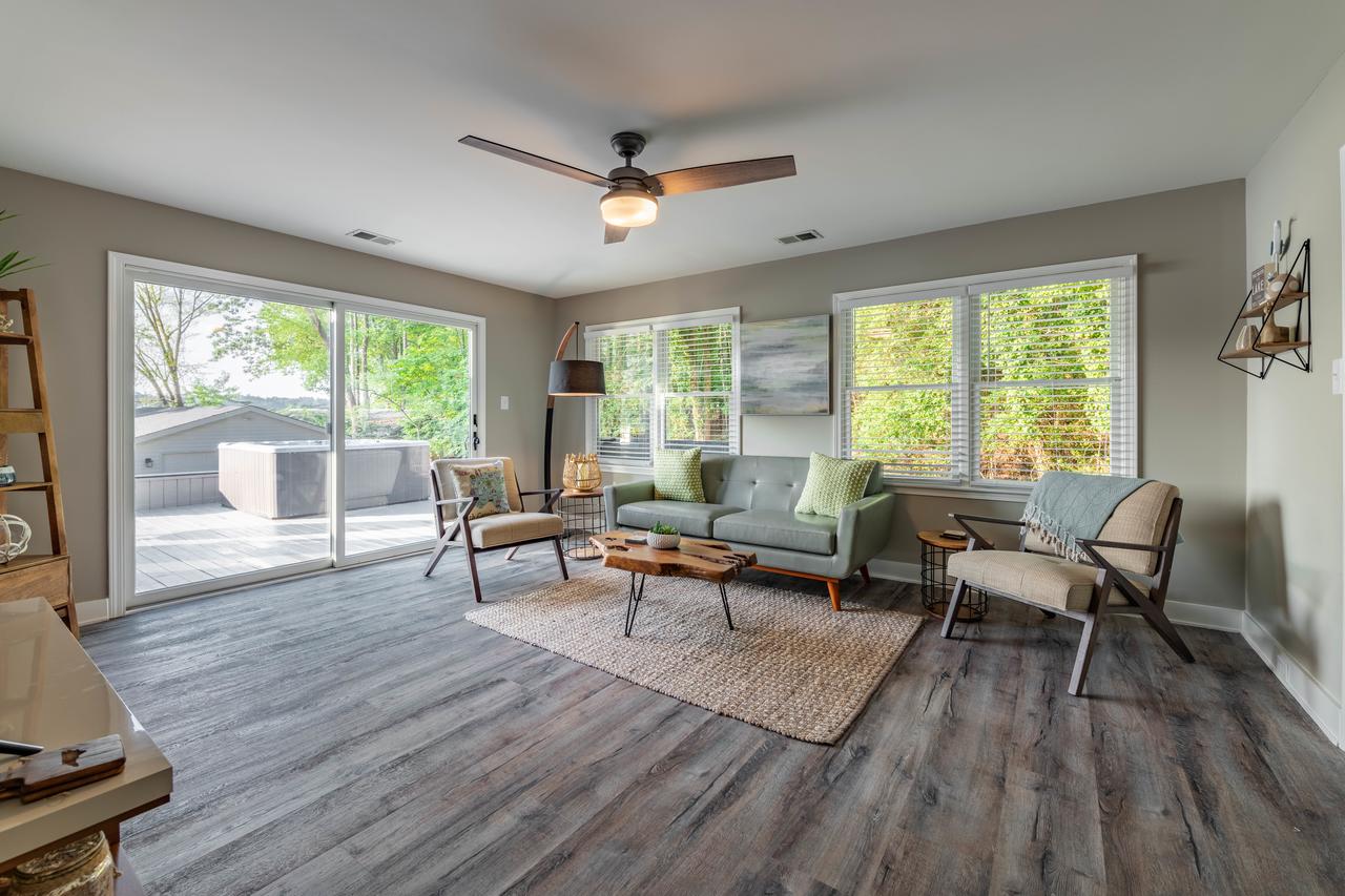 Lakeside Story - thumb 23