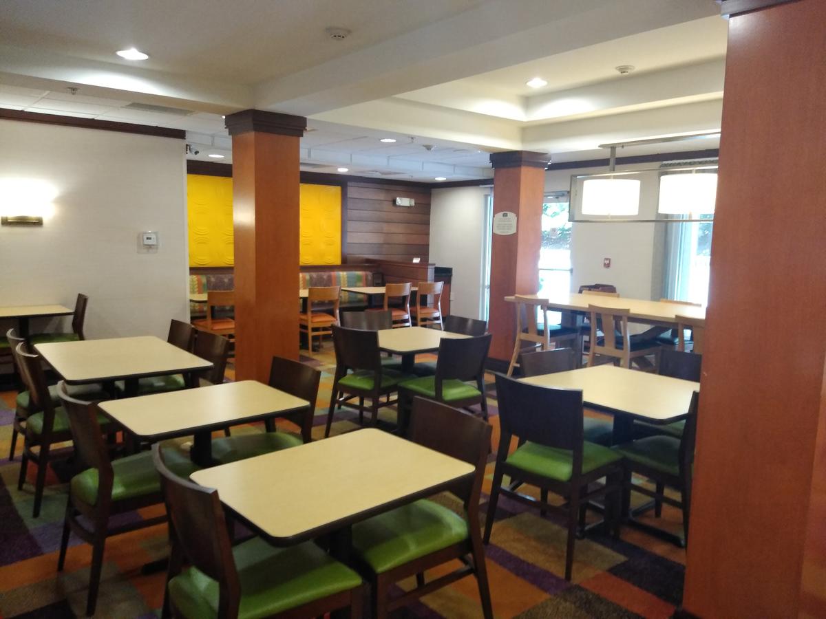 Fairfield Inn & Suites Greensboro Wendover - thumb 11