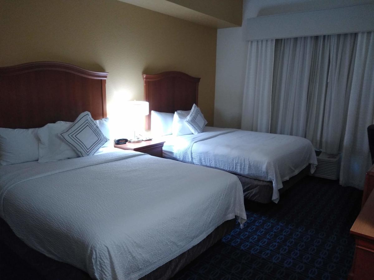 Fairfield Inn & Suites Greensboro Wendover - thumb 2