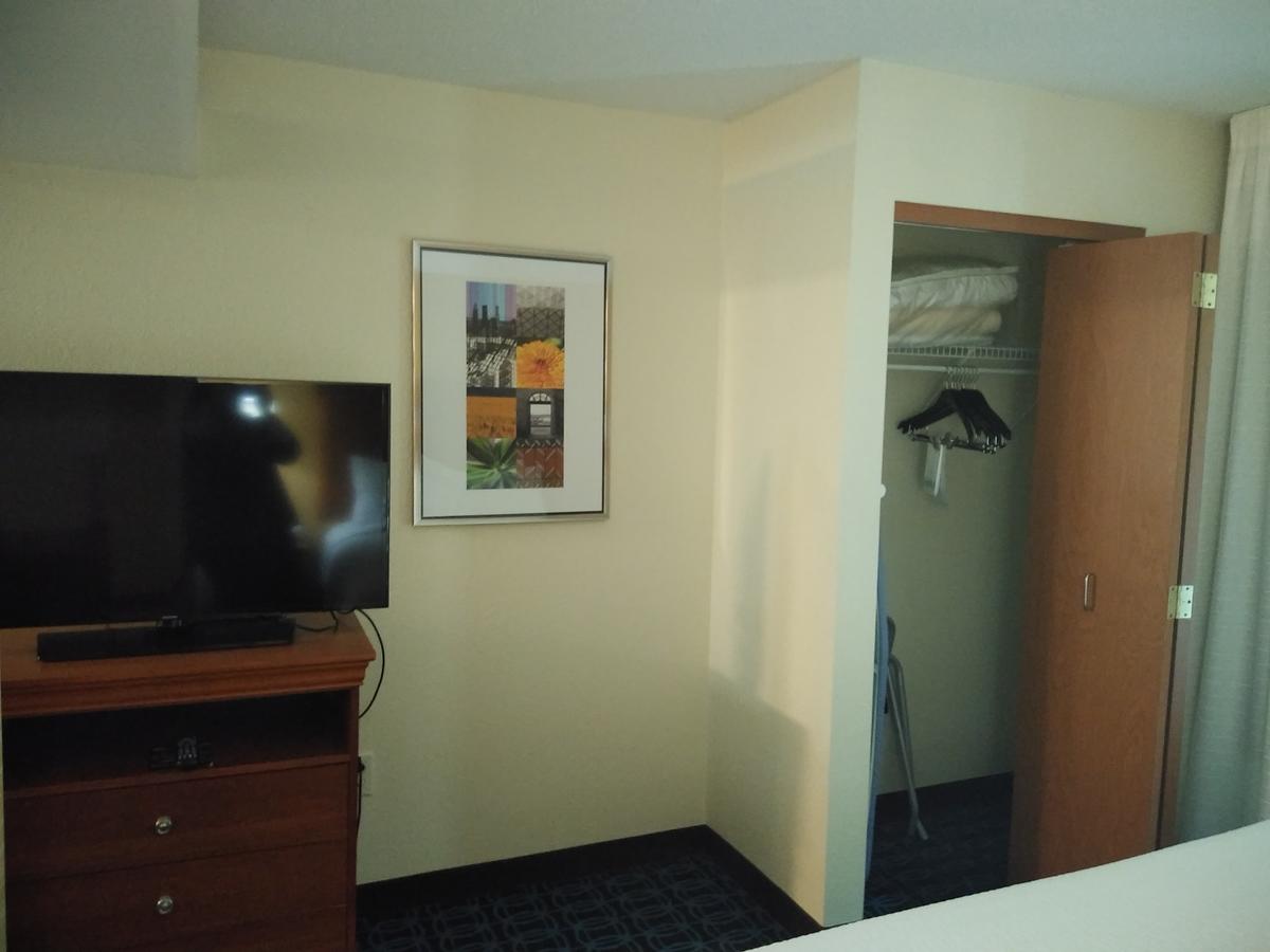 Fairfield Inn & Suites Greensboro Wendover - thumb 3