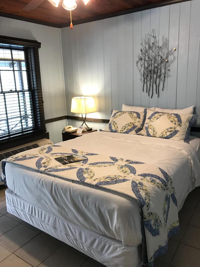 Riverside Lodge At Chimney Rock - thumb 4