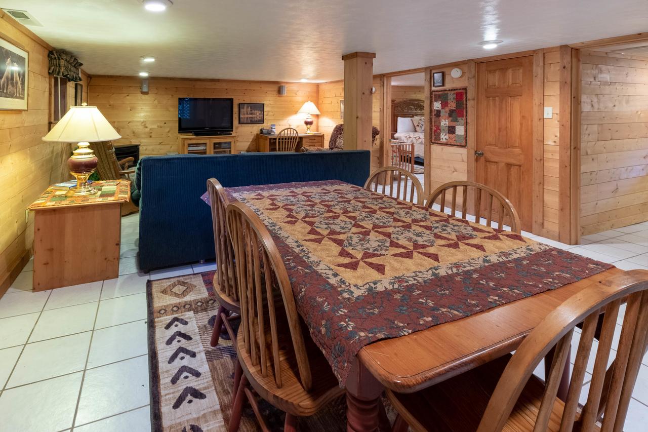 3 Bed 2 Bath Vacation Home In Bryson City - thumb 7