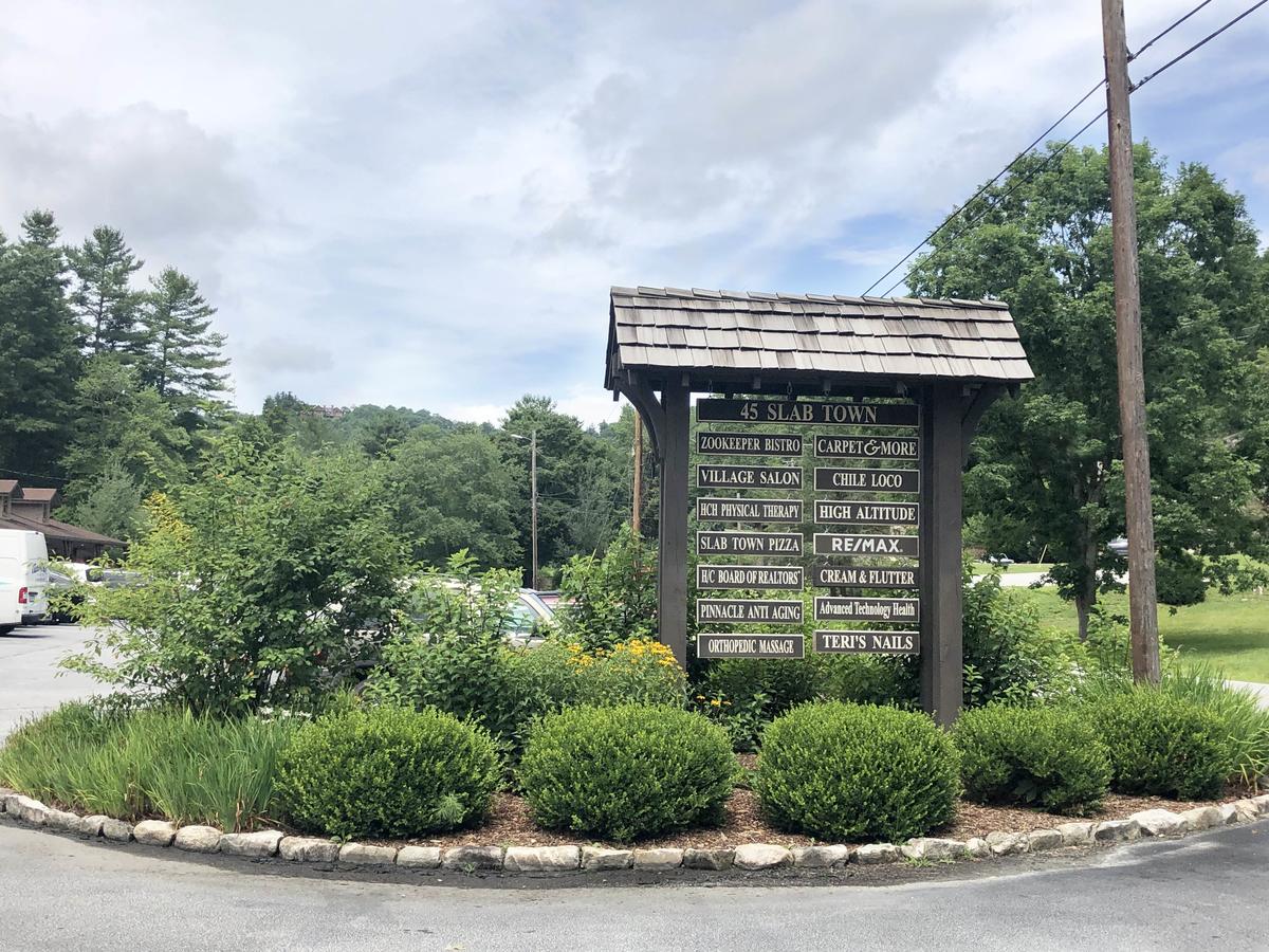 Cashiers Village Inn - thumb 35