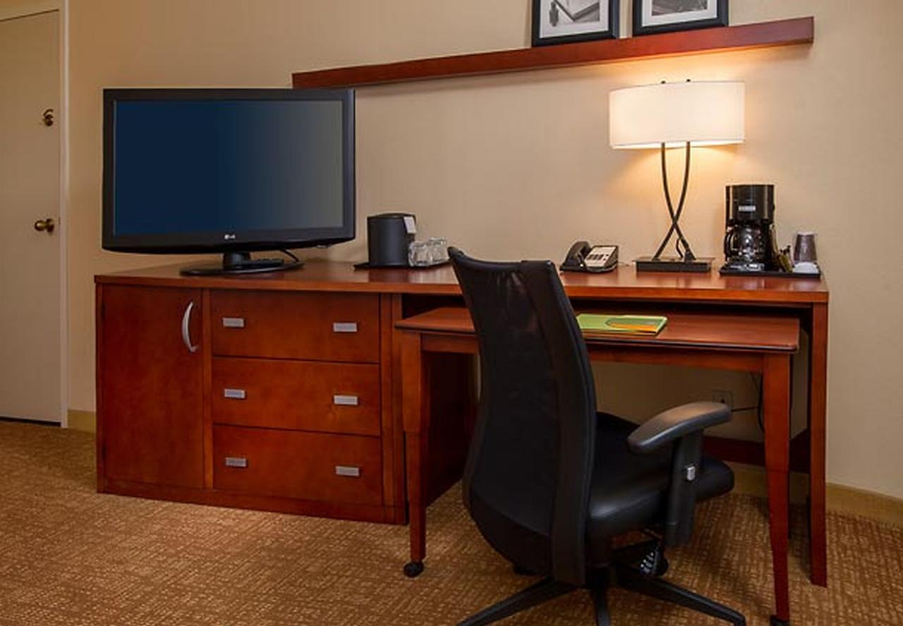 Courtyard Raleigh Cary - thumb 14