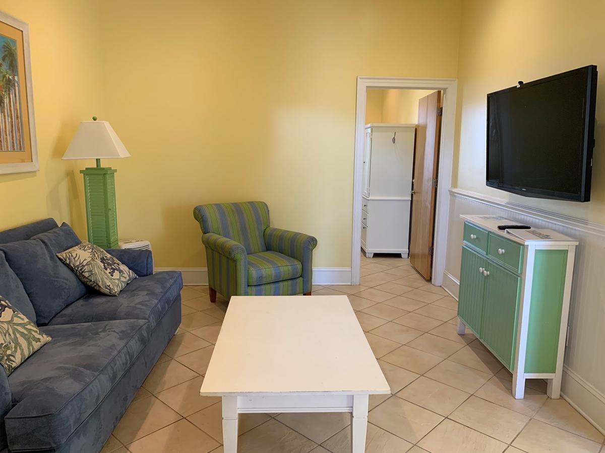 3 Room King Suite-Unit 501 - thumb 8