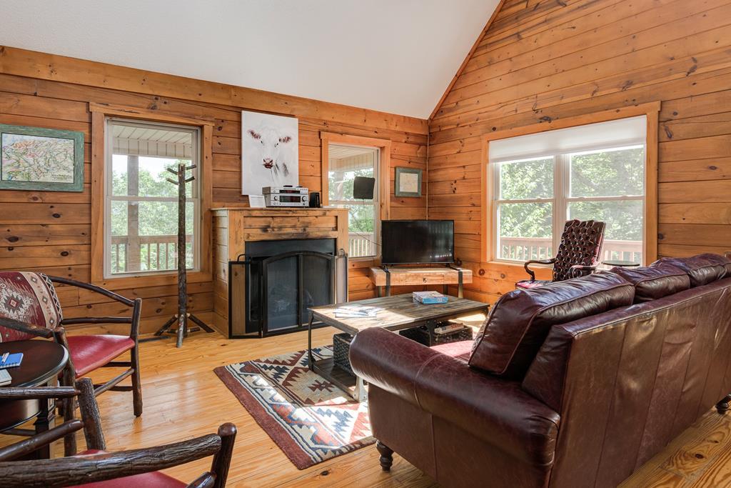 Candyland Cabin - thumb 25